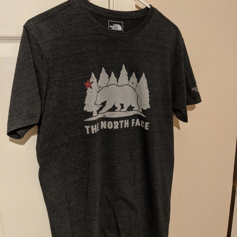 Men's The North Face Shirt